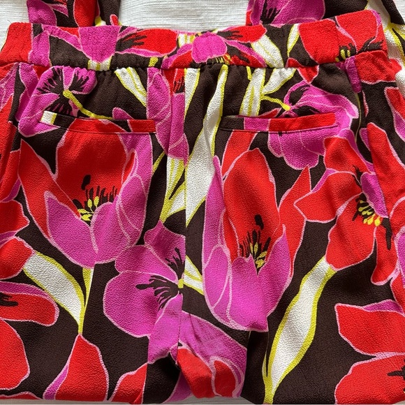 Kate Spade Red and Pink Cropped Floral Pants - Picture 7 of 11